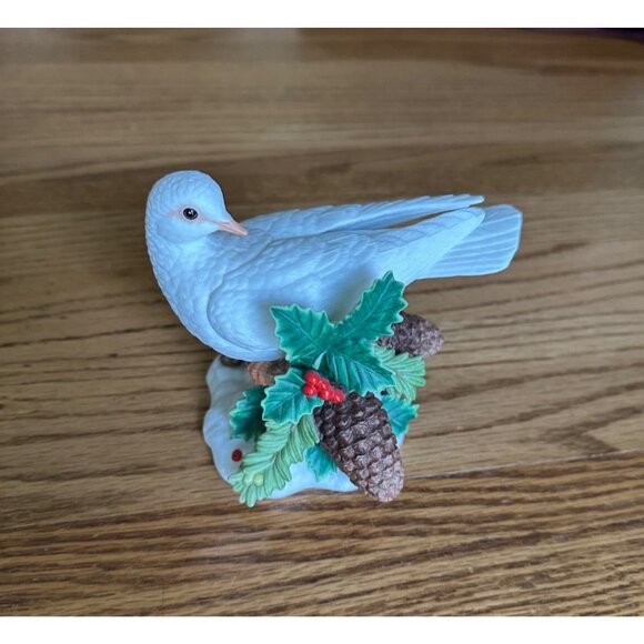 Lenox 2004 Christmas Dove LIMITED EDITION from Christmas Bird Collection - Picture 7 of 11